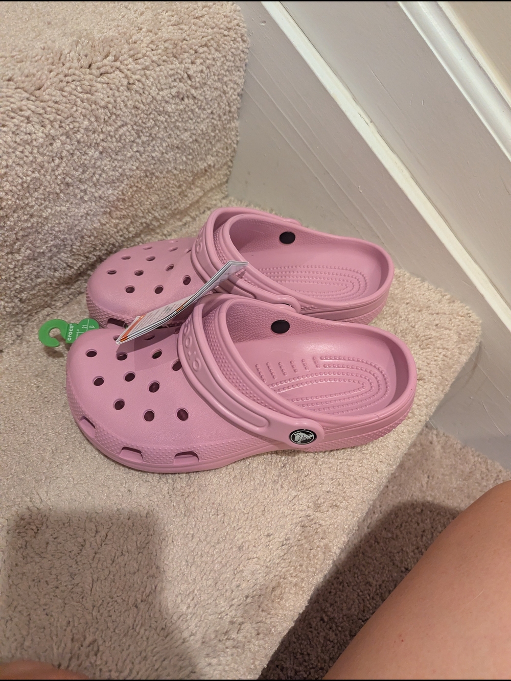 CROCS Kids Classic Clog in Light Pink Size J3